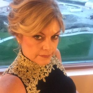Meet your Posher, Diana